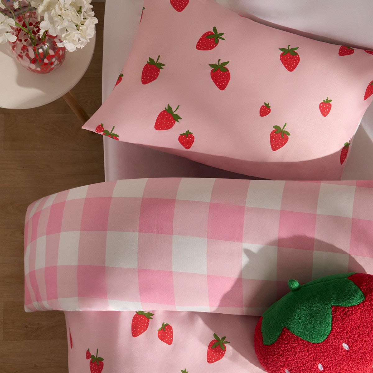 Strawberry Duvet Cover -Single
