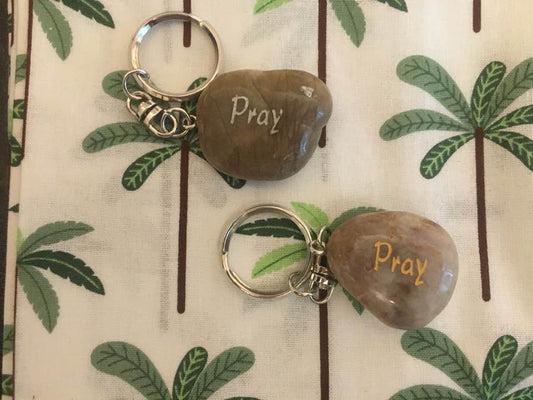 Stone Keyring 'Pray'