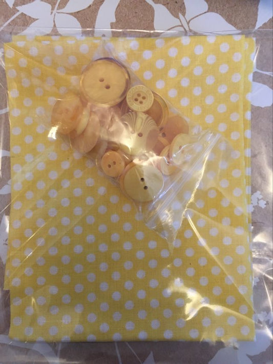 Sunny Fat Quarter With Buttons