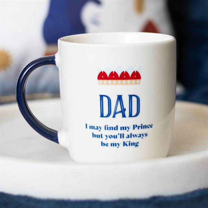 dad you'll always be my king mug displayed on tray with crown design