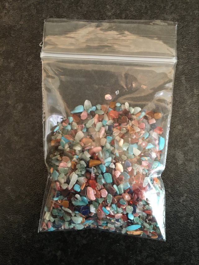 Mixed Gemstone Fragments Small 34g Min